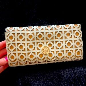 Tory Burch wallet
